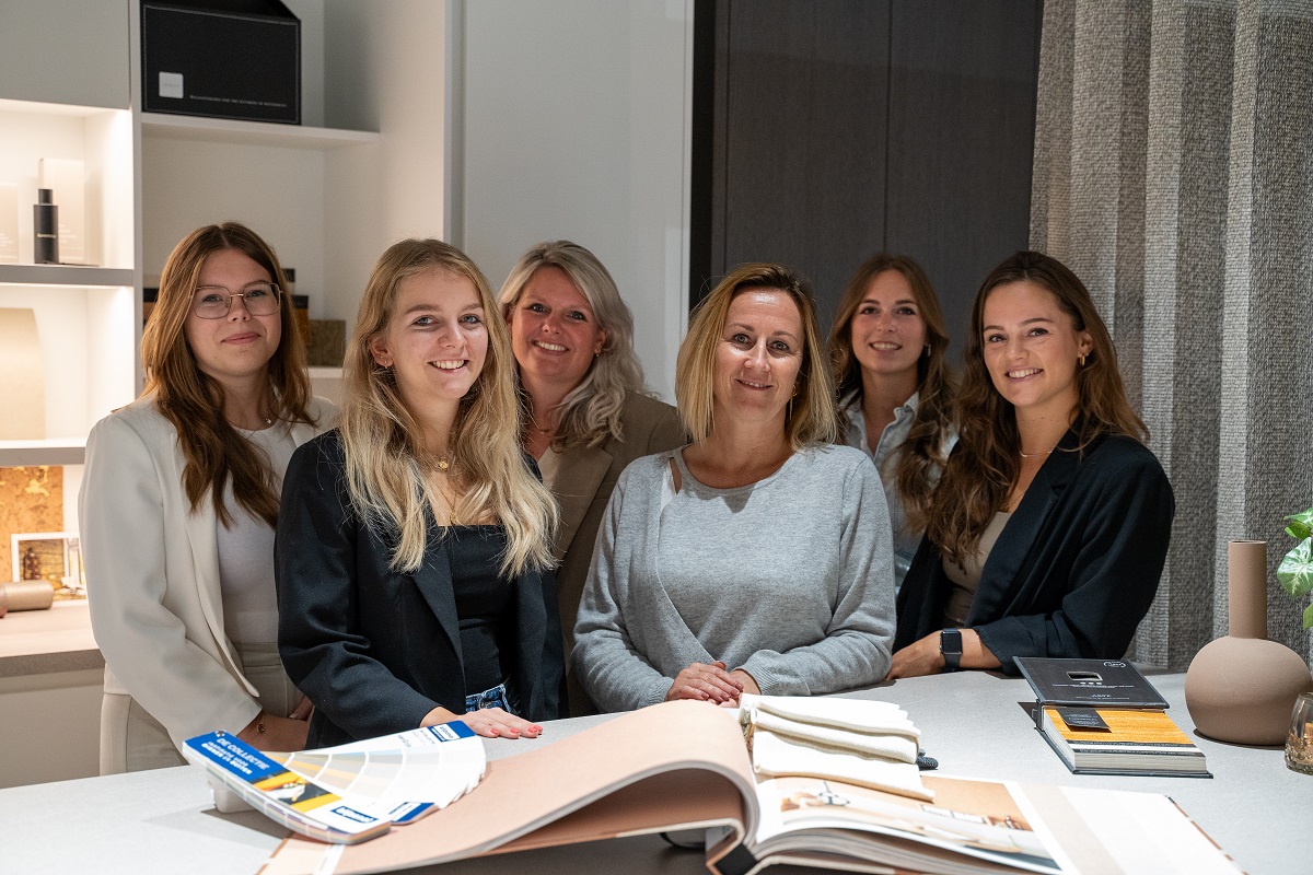 Ontwerpsters van Borrenbergs die particulieren en bedrijven helpen met interieuradvies en unieke ontwerpen